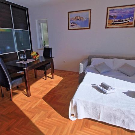 סנג' Studio Apartman Luka מראה חיצוני תמונה
