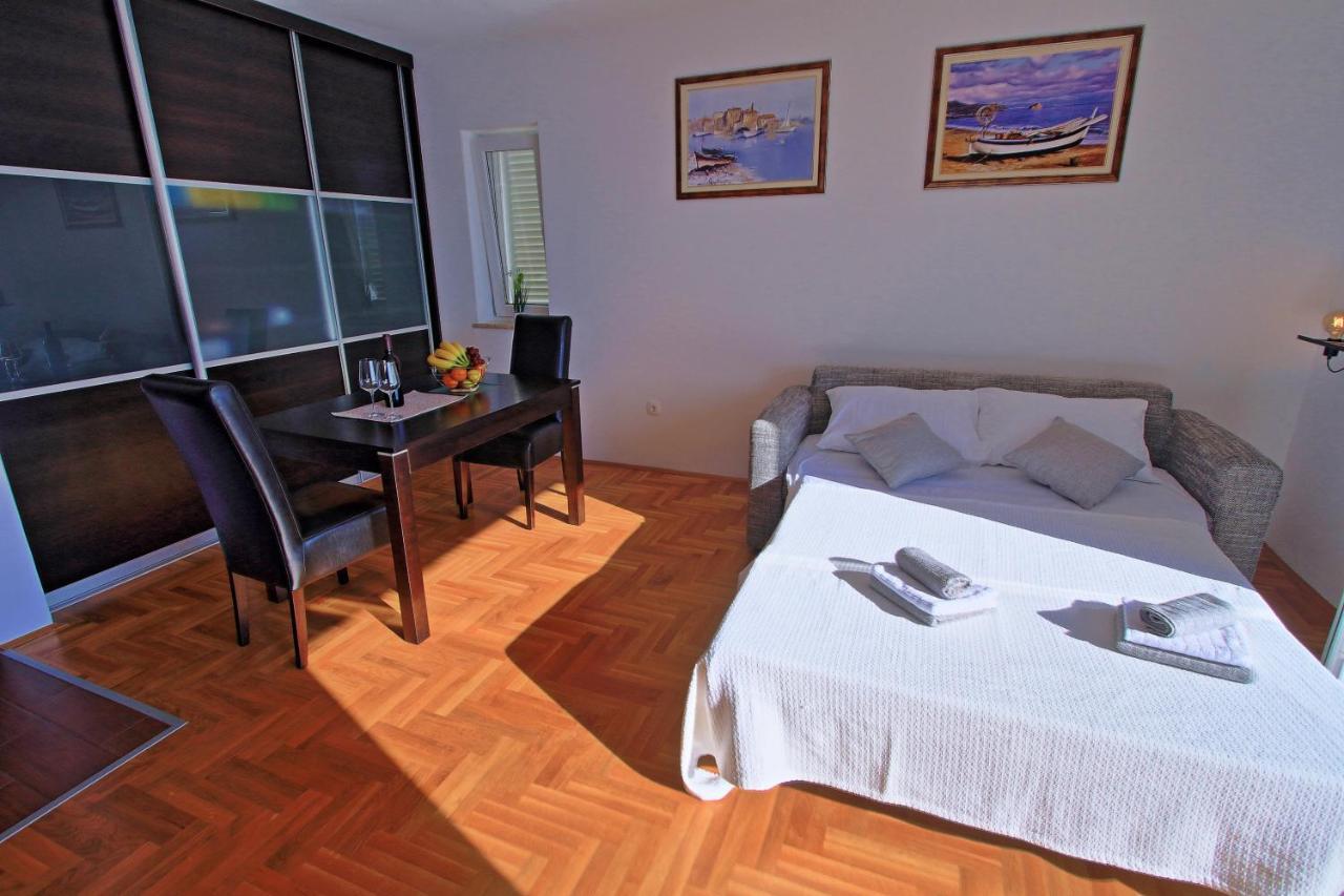 סנג' Studio Apartman Luka מראה חיצוני תמונה